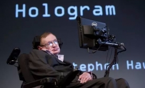轮椅上的“黑科技”：90秒看霍金如何说话