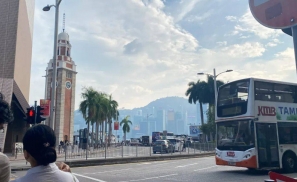 为什么香港街头遍地都是特斯拉？